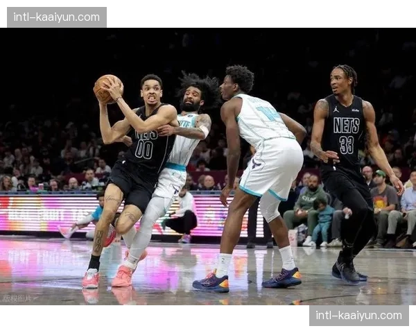 黄蜂客场31分大胜篮网复盘：青年军如何打出赛季代表作攻防统治